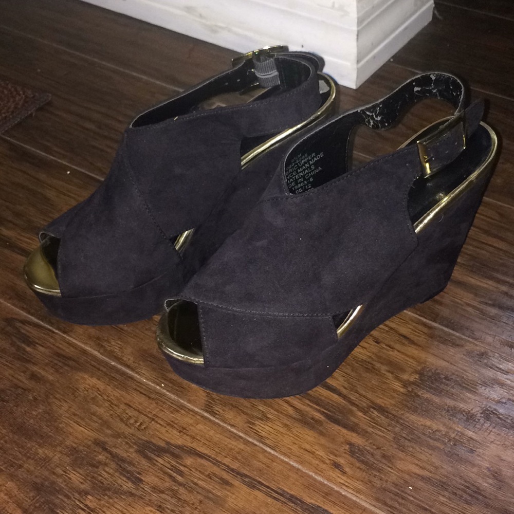 Black platform heels